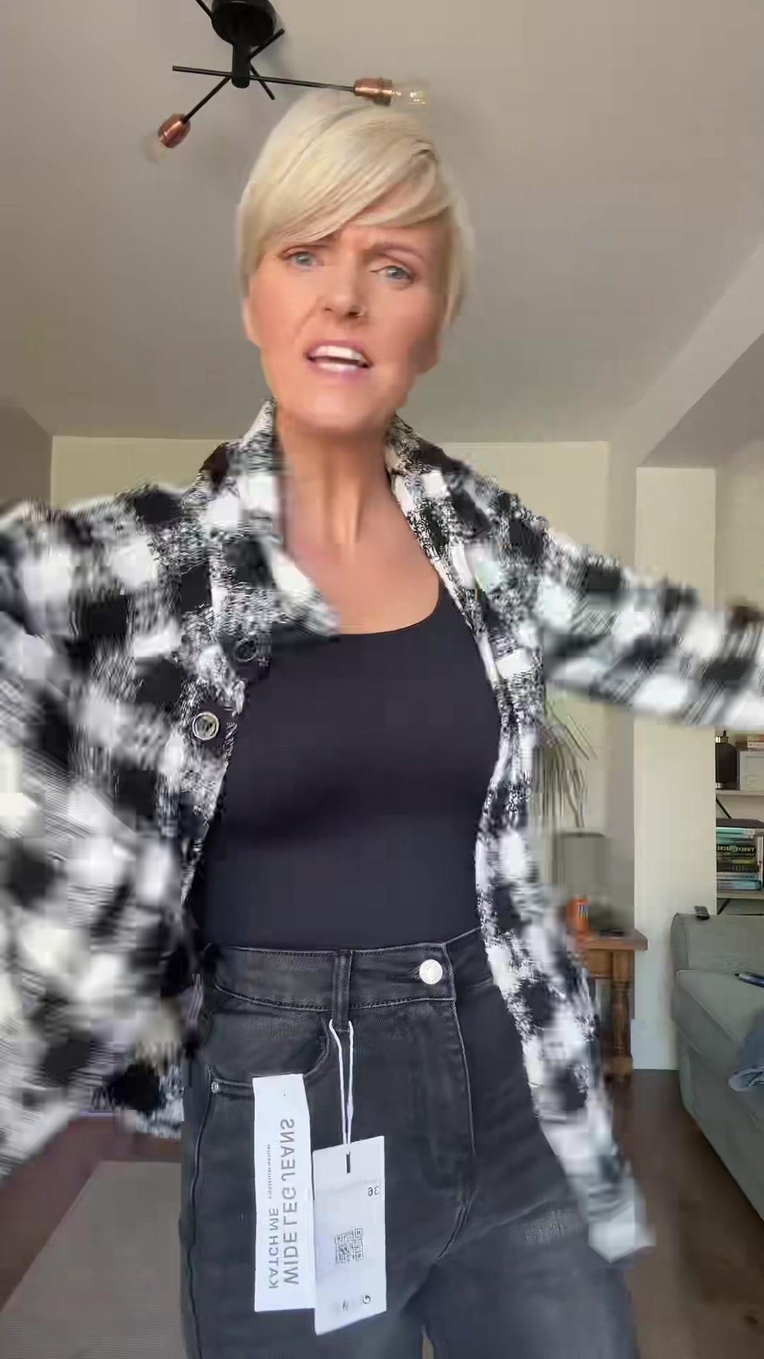 #jeans #viraljeans #katchme #40slifelou #fyp #foryou