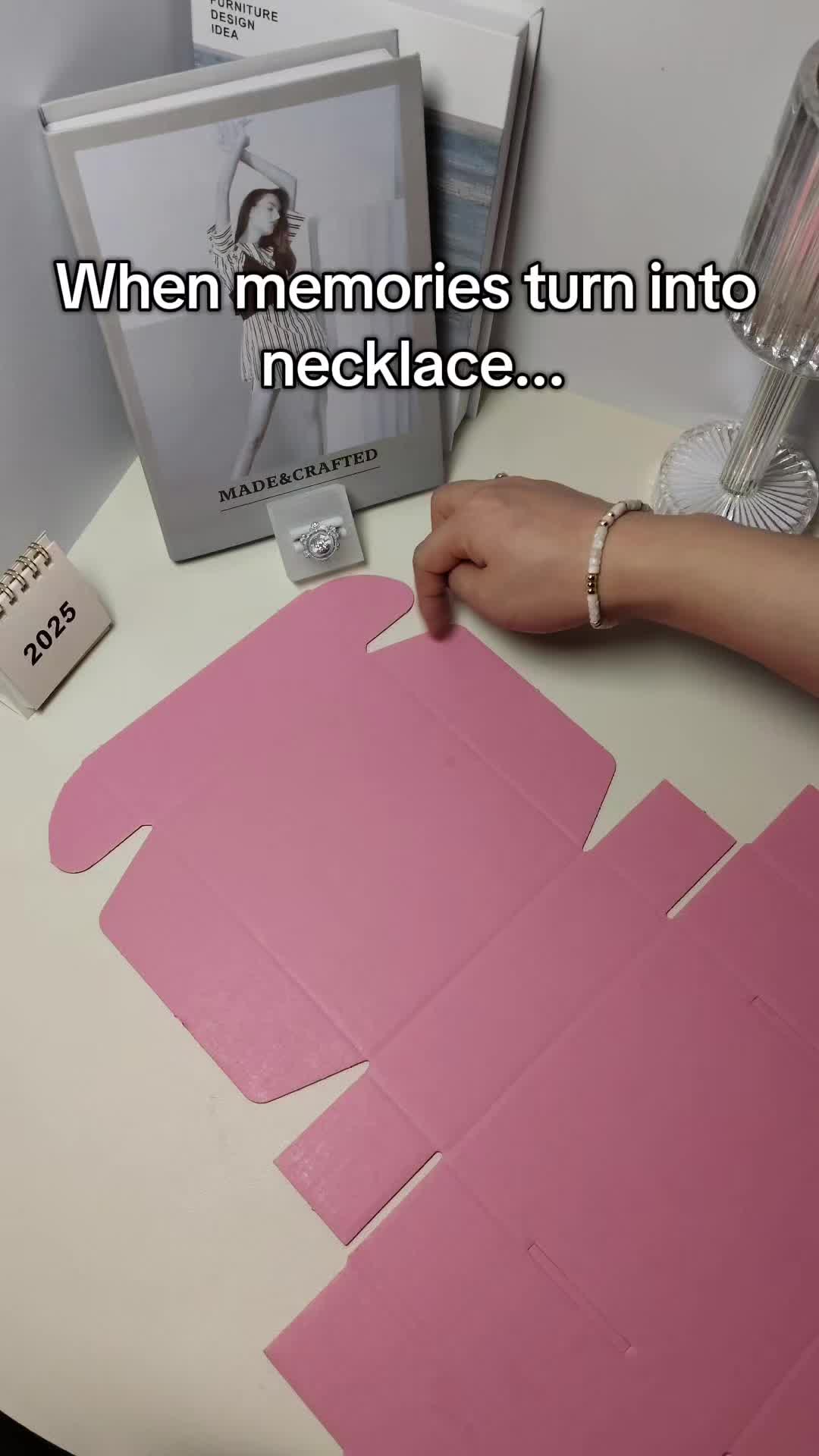 Your Story, Your Locket: Free Shipping & Elegant Packaging